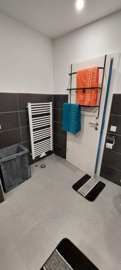 Apartment 90 M2 In Sulzbach 2 Minuten Fussweg Zum Krankenhaus